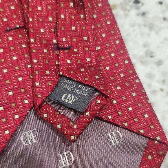 Daniel de fasson red geometric silk tie 4x57 - Picture 2 of 4